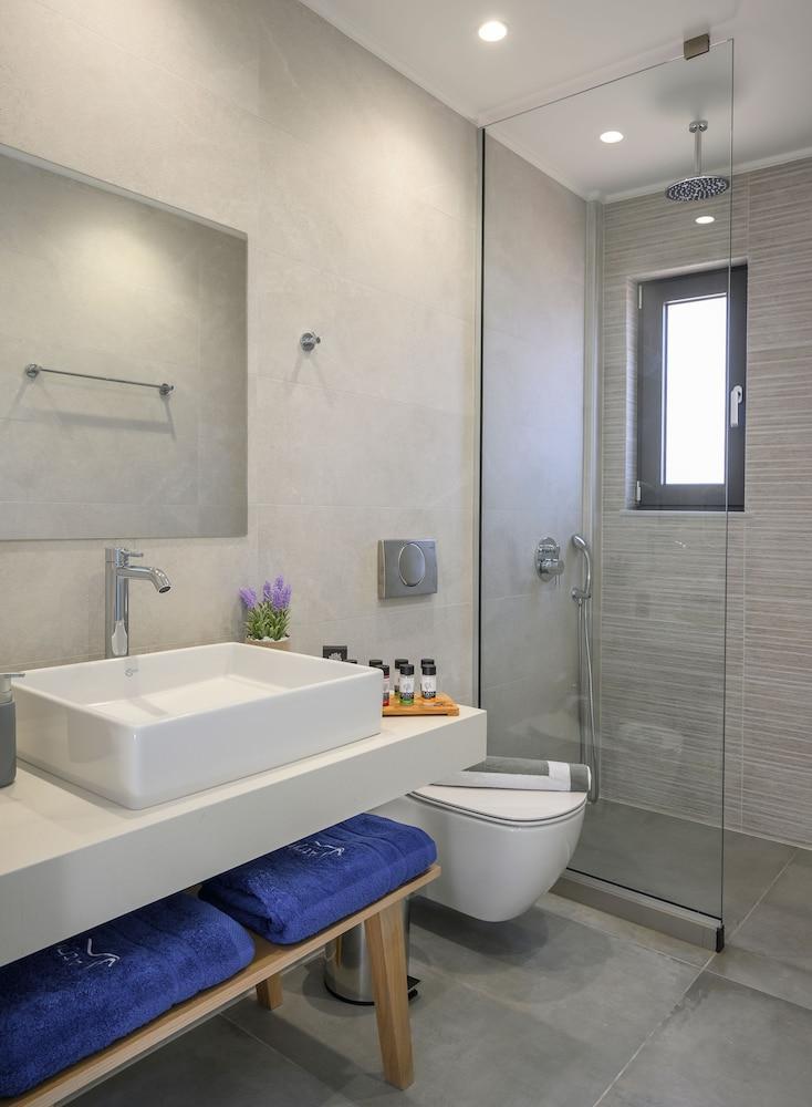 Athina Suites Luxury Suites Near The Sea Platanias Platanés Exterior foto